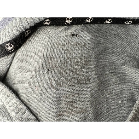 Disney Tim Burton's The Nightmare Before Christmas long sleeve top size small - Picture 4 of 4